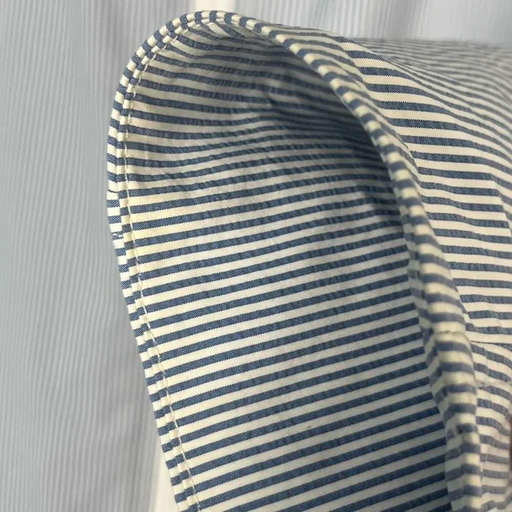 Theory women’s blue and white striped zip up hooded rain jacket size medium - Image 6