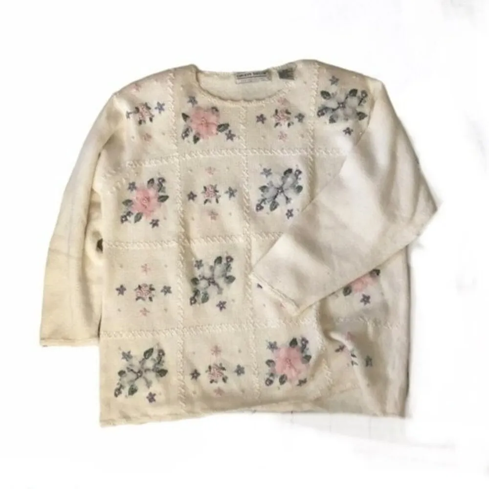 CAROLYN TAYLOR Floral Embroidered Sweater Size Medium VINTAGE - Image 9