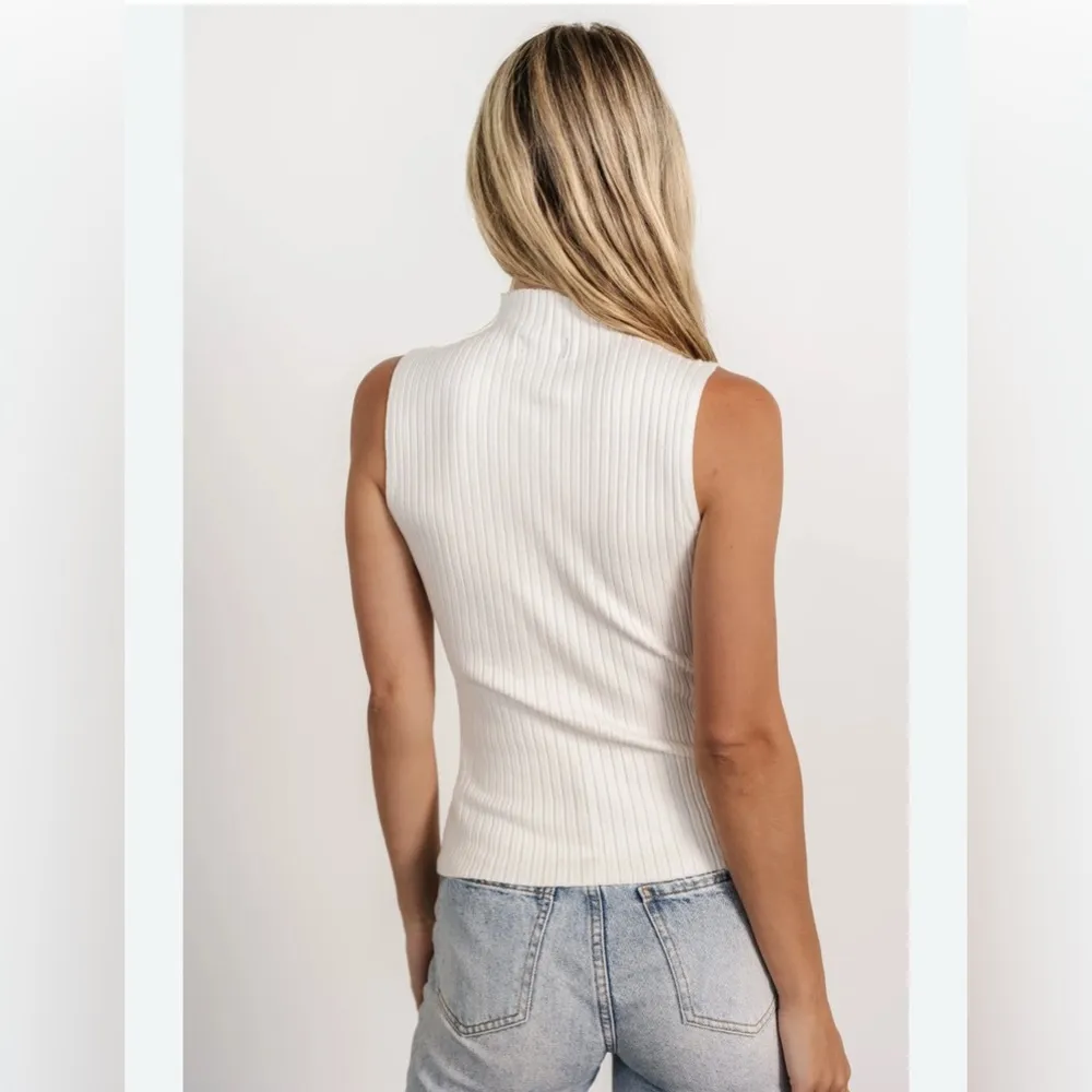 Baltic Born NWT Ivory Ribbed Sleeveless Mock Neck Top Size Large A3 - Image 4
