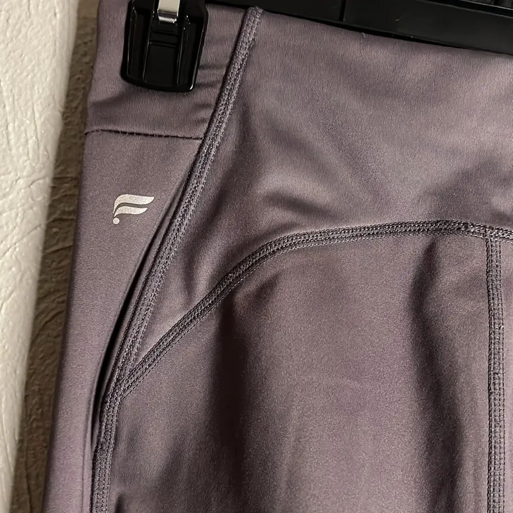 Fabletics Bra Top and Legging set in ~ size small - Image 10