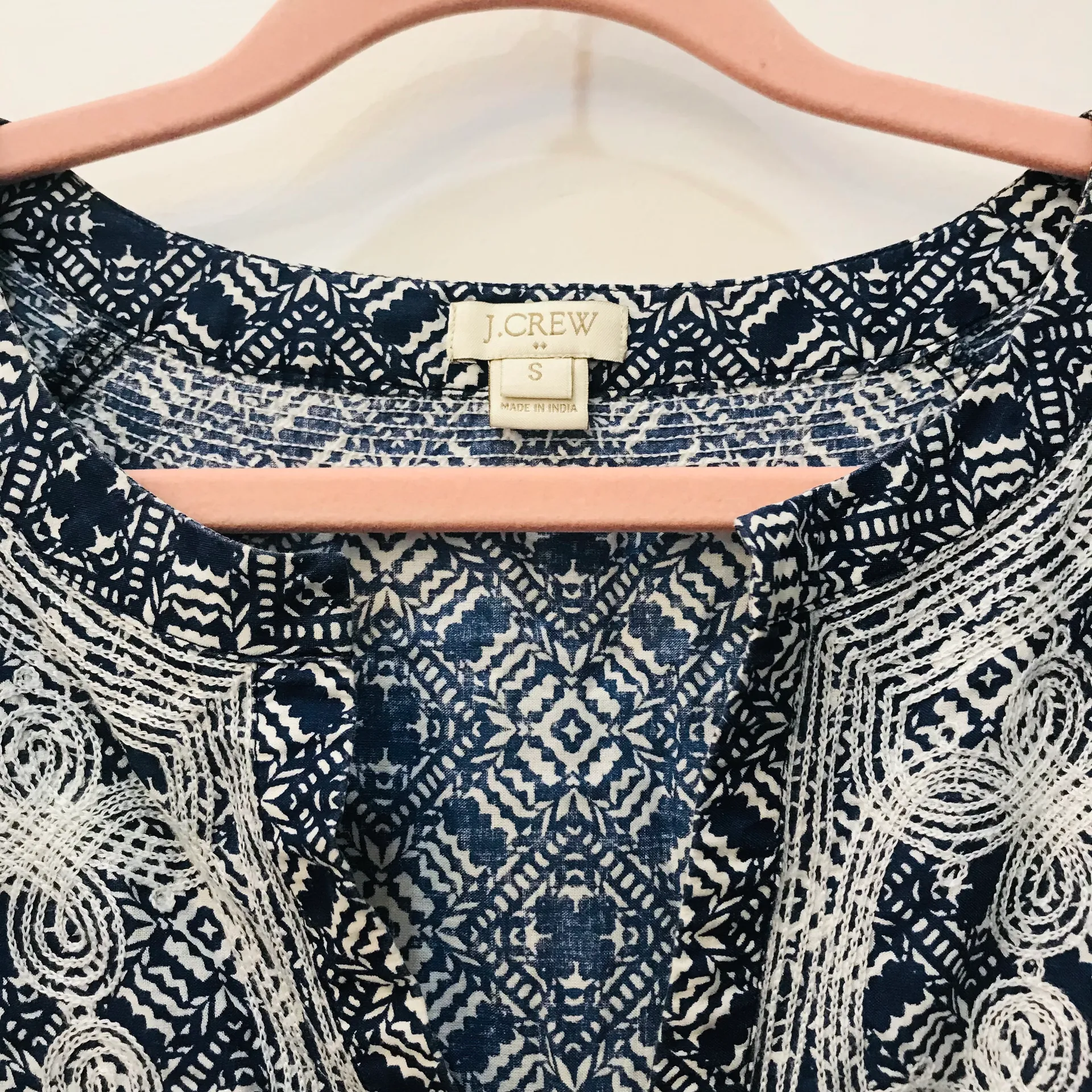 J Crew V Neck Top Tunic Embroidered Blouse small S - Image 9