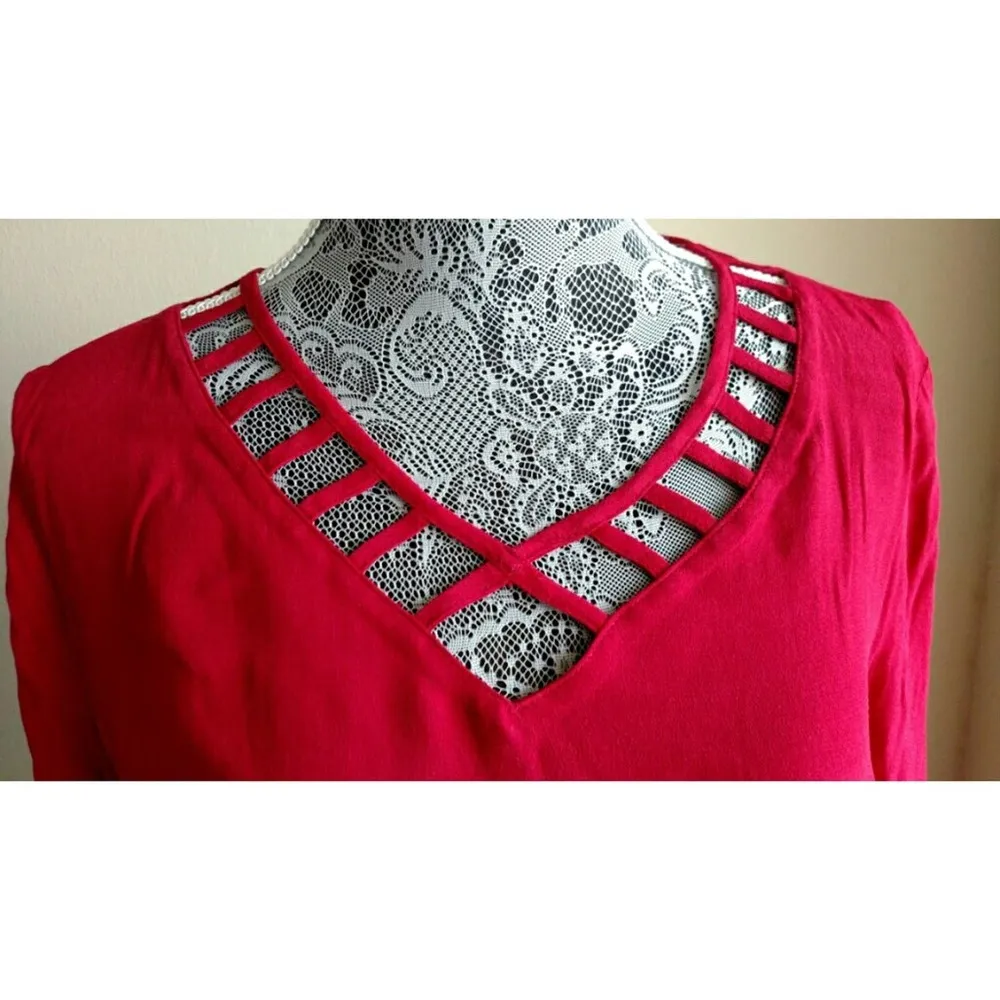 41Hawthorn Lattice Detail Cutout Blouse V - Image 4