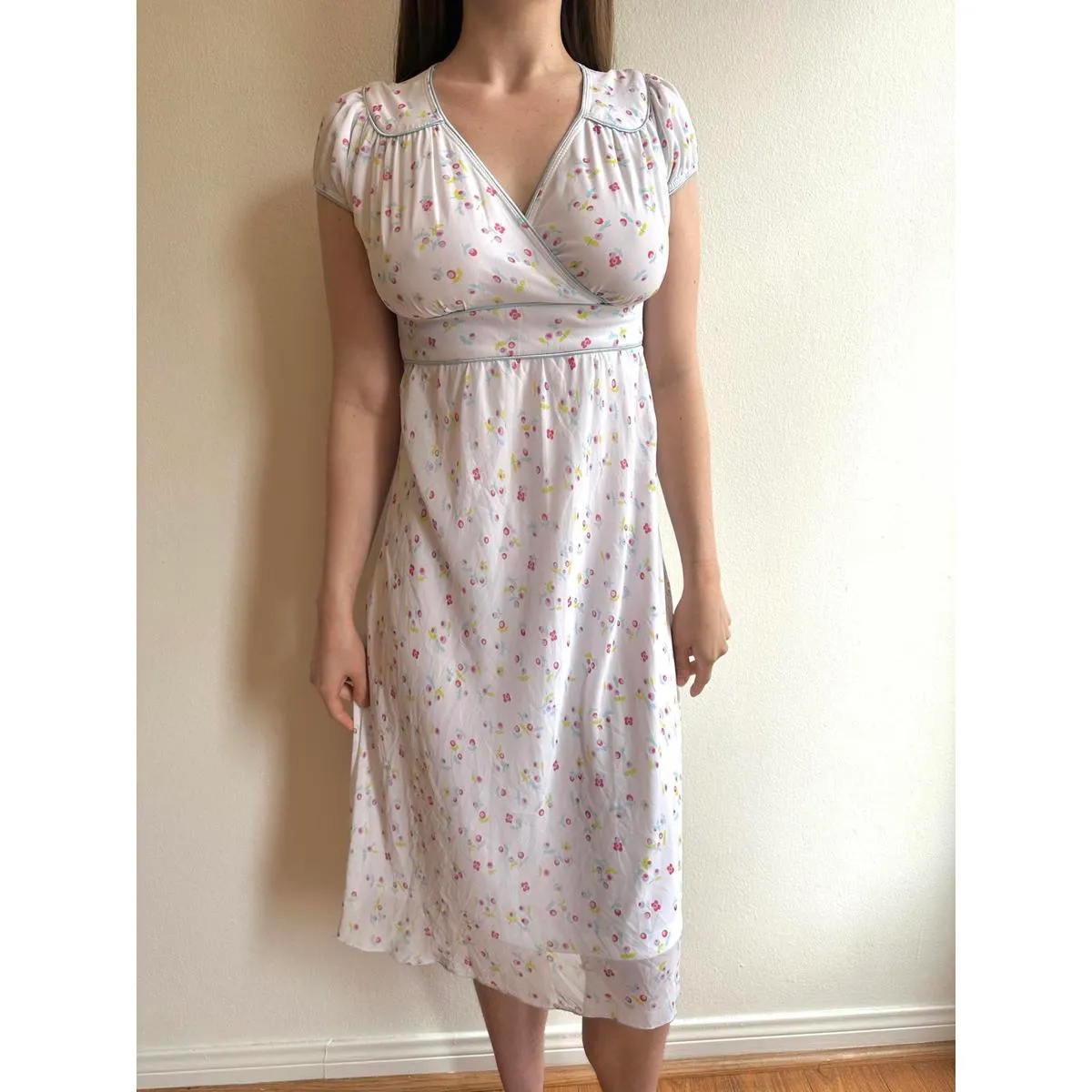 Jody Vintage White Floral Tie Back Cap Sleeve Midi Dress - Image 3