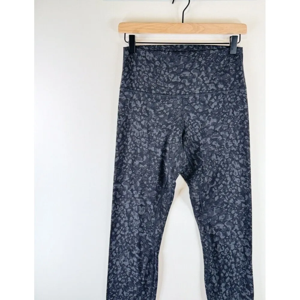 Lululemon Womens Leggings Black Align High Rise Crop Camo Stretch Size 8 - Image 5