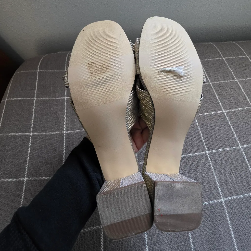 Chic Metallic Women's Mules - Image 7