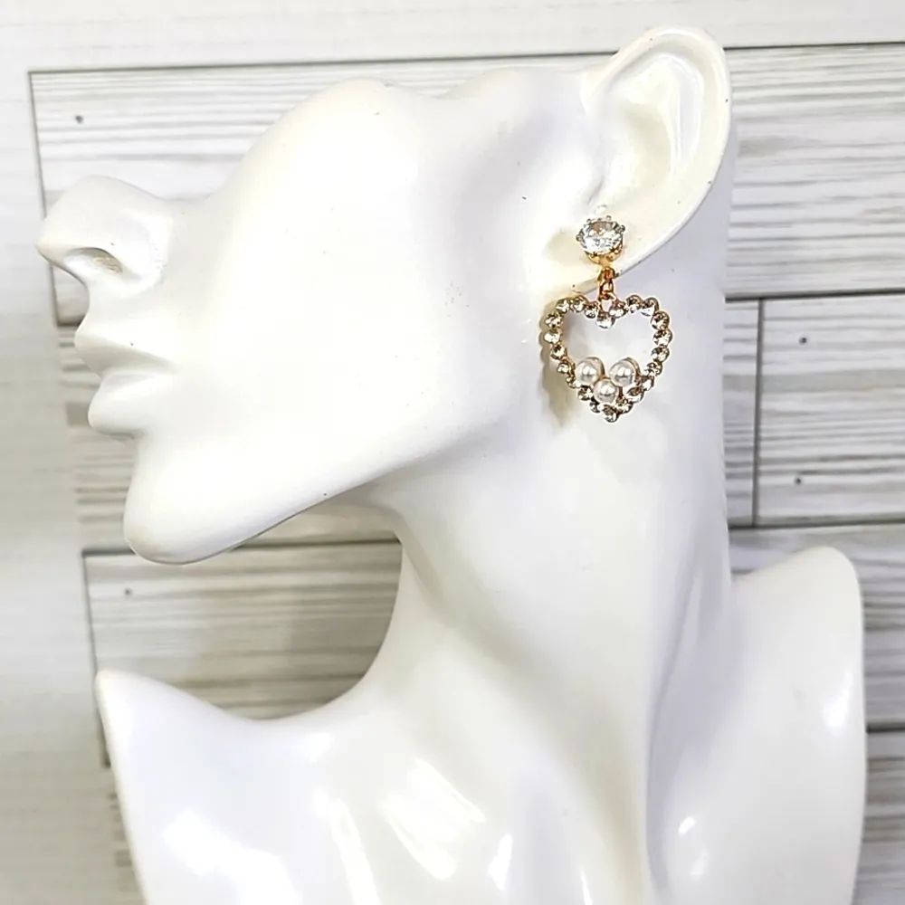 Gold Heart Drop Earrings with Clear Crystals and Faux Pearls New - Image 5