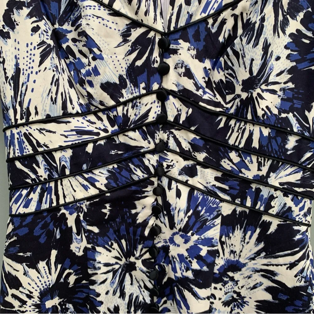 THEIA blue white print cap sleeve sheath pencil dress 2 - Image 3