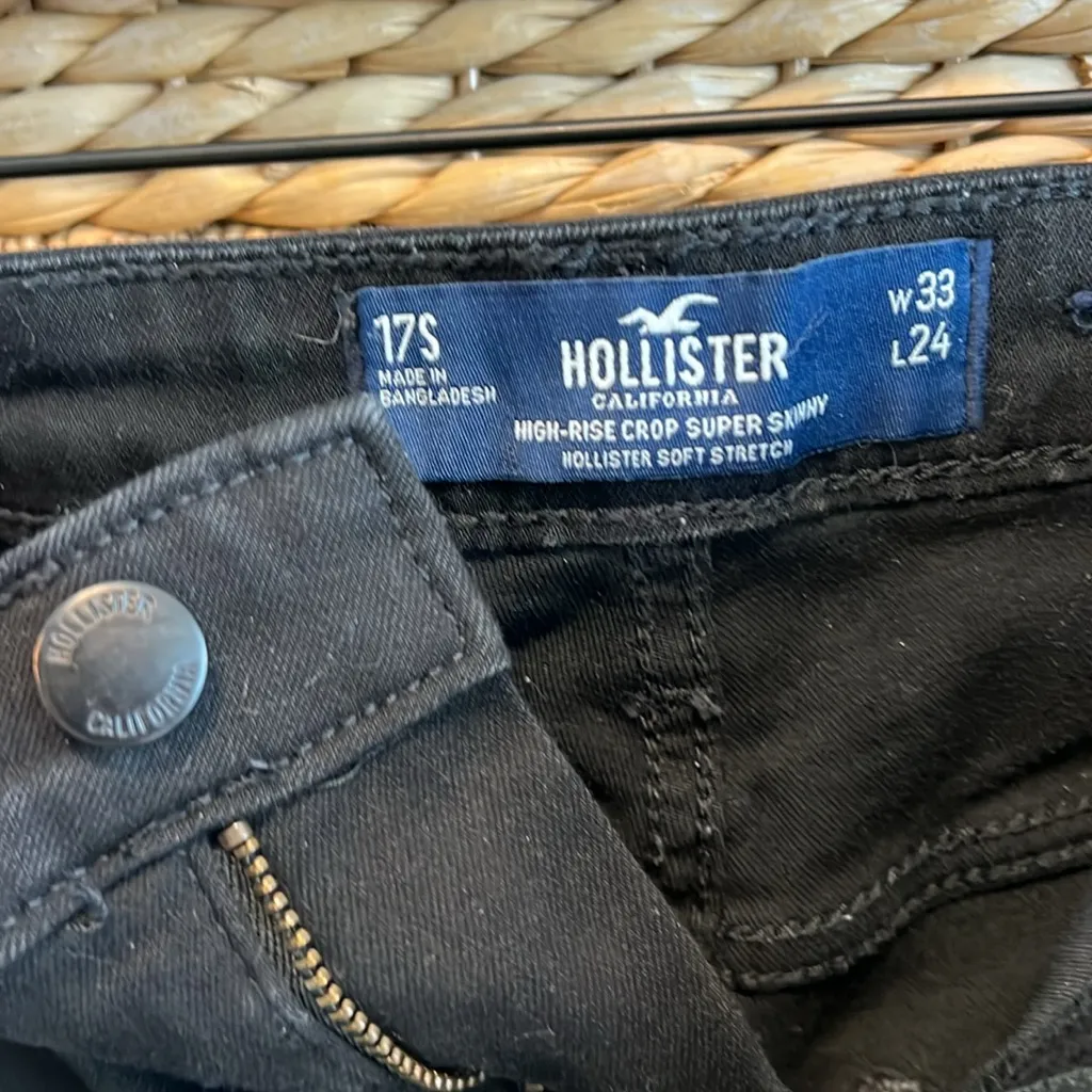 Hollister High-Rise Black Distressed Crop Super Skinny Jeans, 33 - Image 8