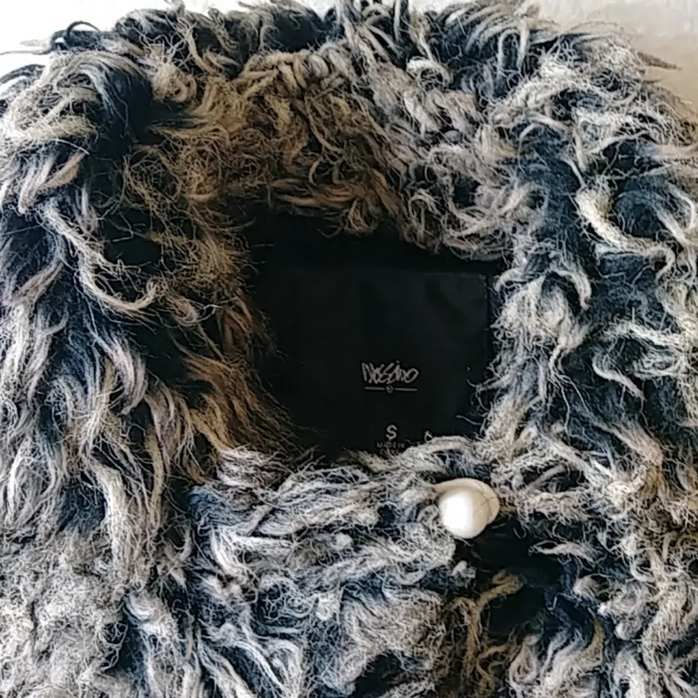 MOSSIMO Gray Cream & Black Shaggy Faux Fur Coat - Image 5