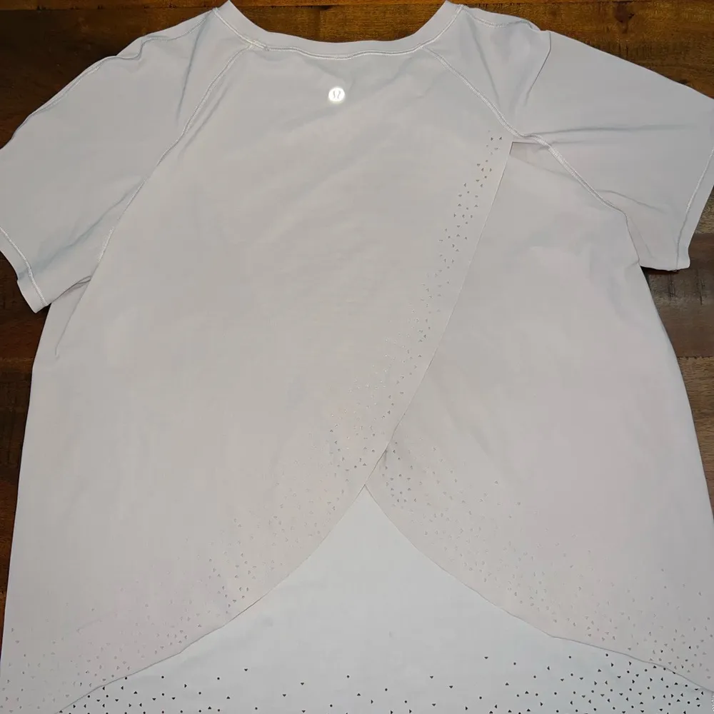 Lululemon Quick Pace Short Sleeve - Image 2