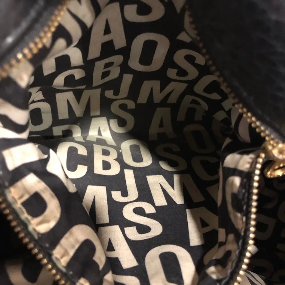 Marc Jacobs  leather black purse/hand bag - Image 12