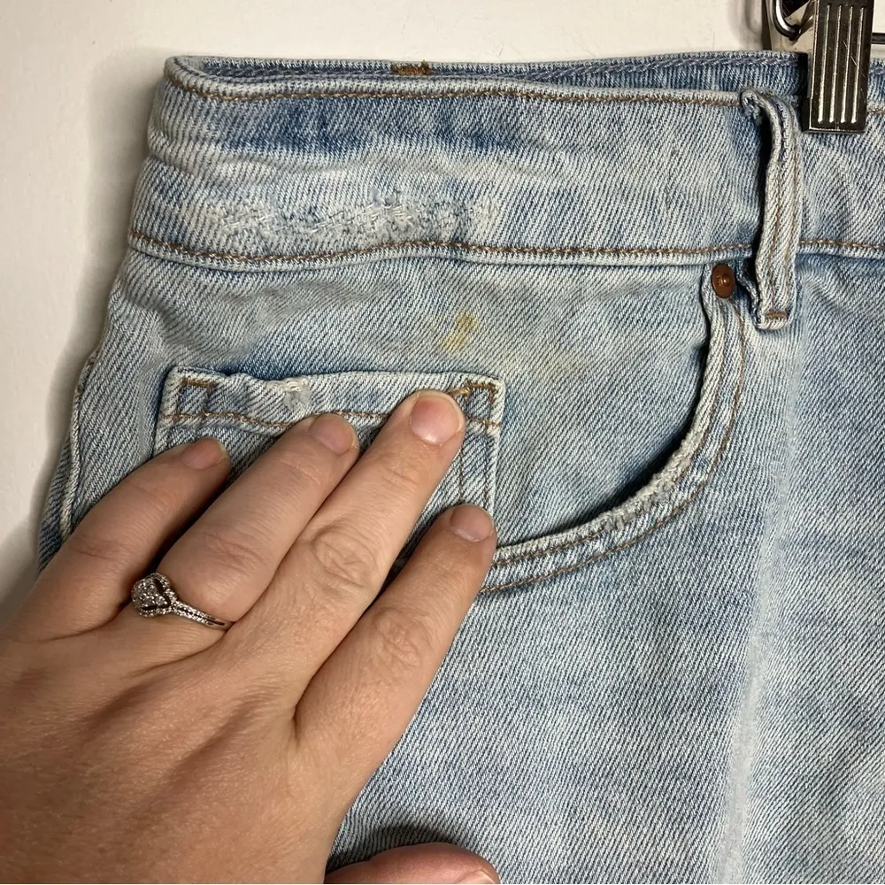 Lane Bryant mid rise‎ boyfriend Bermuda jean shorts size 28 - Image 2