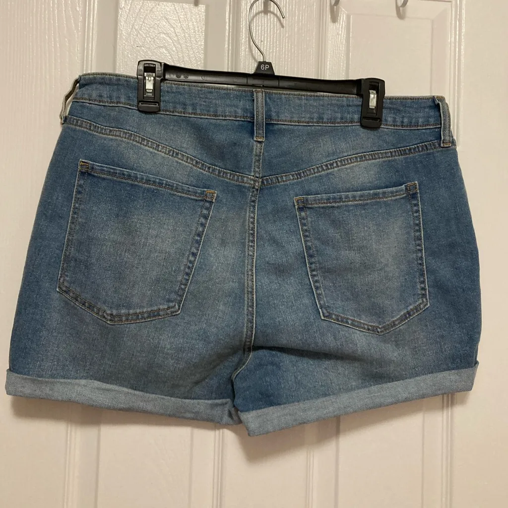 Old Navy Women's New Classic Blue Distressed High Rise Wow Denim Jean Shorts - Image 7