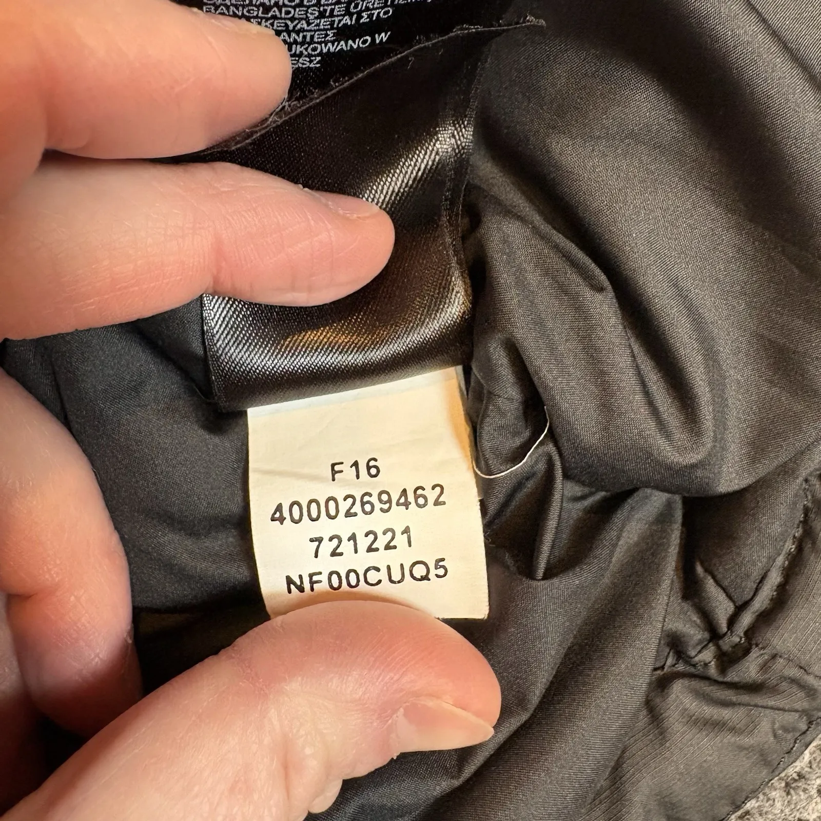 The North Face 700 Down Puffer Jacket Women's M Black Warm - Image 3