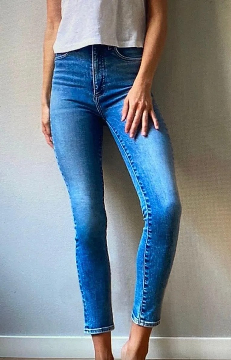 Denim Forum Lola High Rise Skinny Crop - Image 1