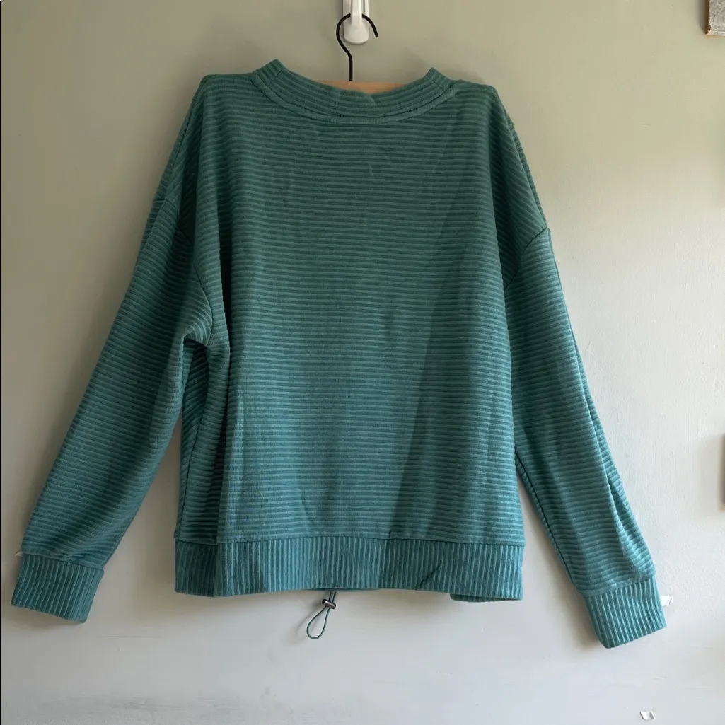 Women’s Simple Vera Vera Wang Drawcord hem cozy Pullover Top Grenada Green/ L - Image 4