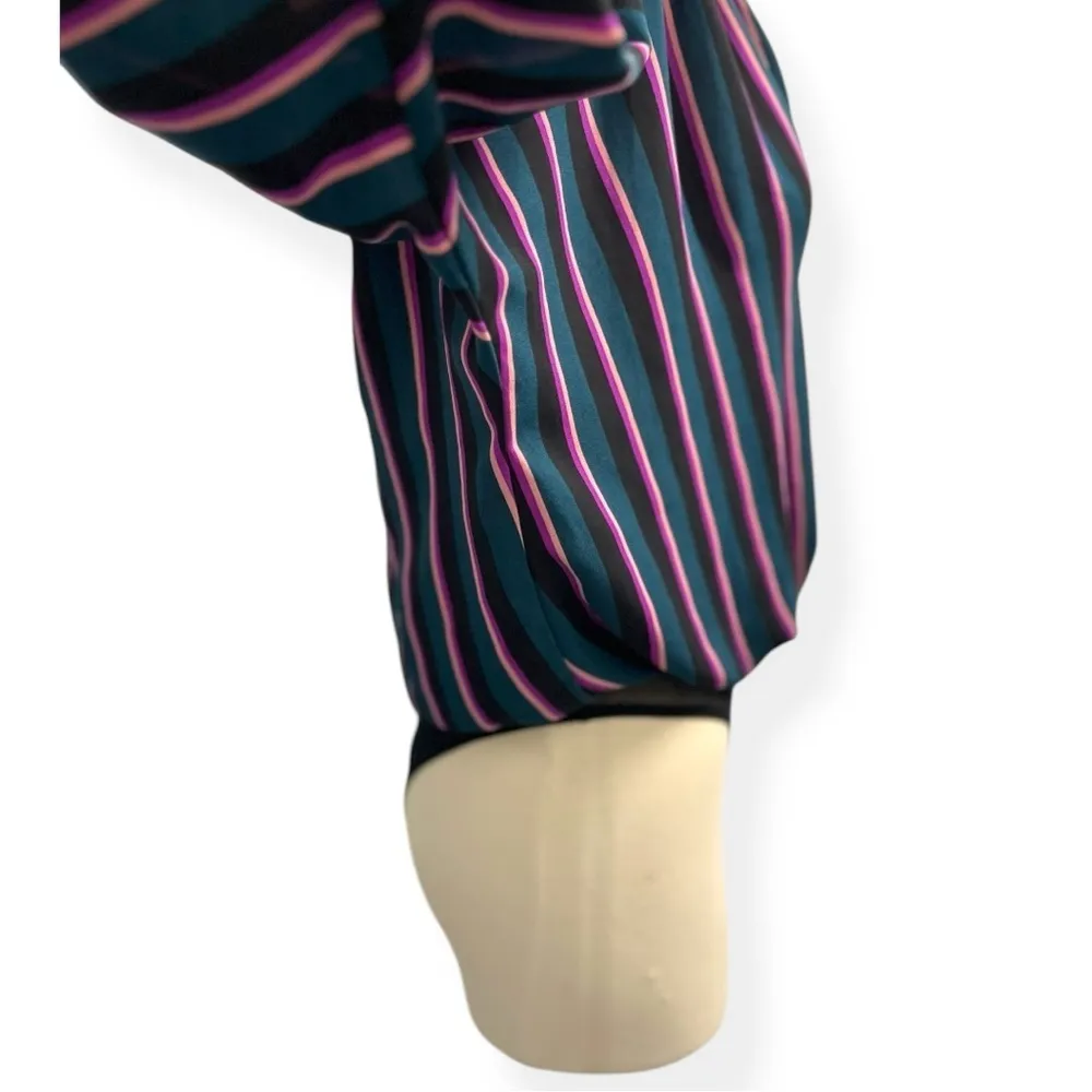 Astr Women’s Plunging V Neck Bodysuit Blue Pink Stripe Long Sleeve Top‎ Size Med - Image 7