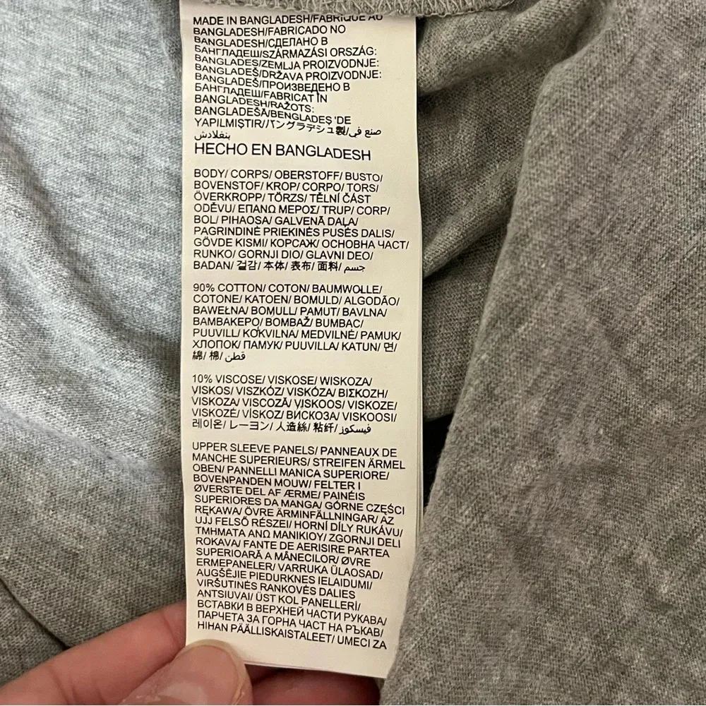 NWT! Women’s Cleveland Browns football gray short sleeve t-shirt Size Large - Image 6