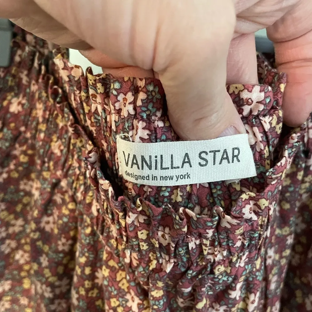 VANILLA STAR NWT‎ Double Tier Pleated Floral Skirt Size Large - Image 3