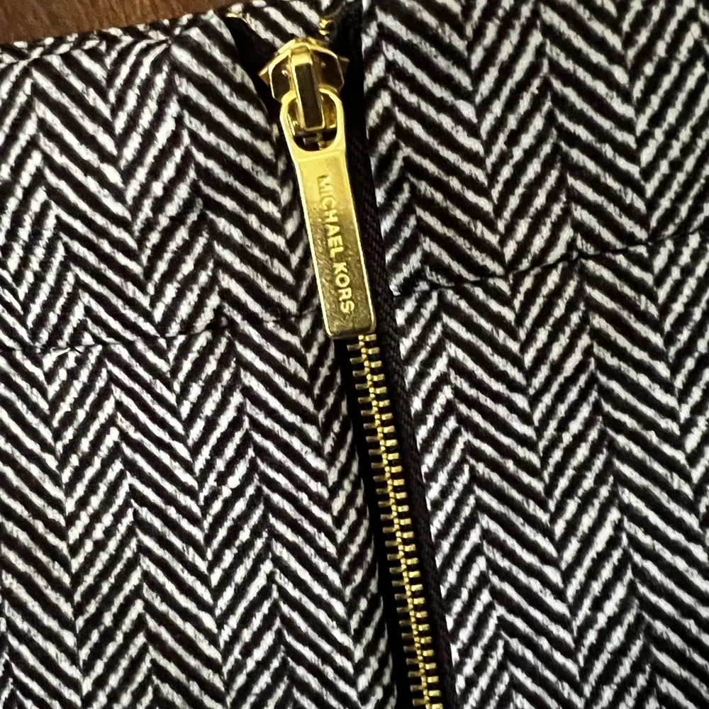 Michael Michael Kors chevron print skirt Black Size M - Image 2