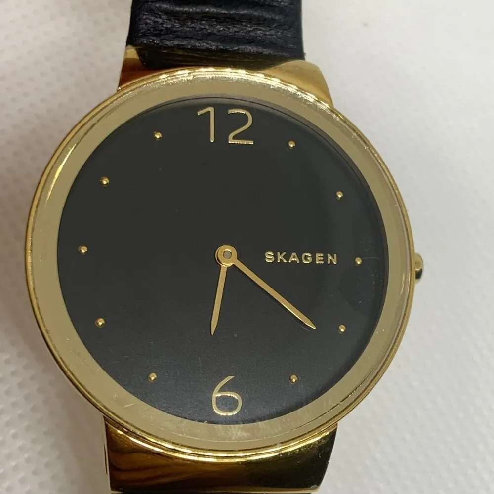 SKAGEN SKW2370 Freja 34 mm gold tone case bezel Women's Watch running - Image 2