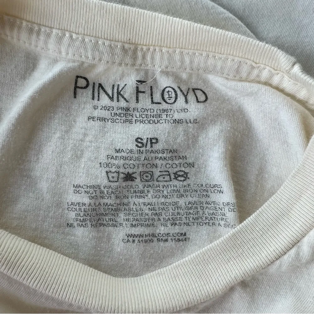 white and green band tee - Image 3