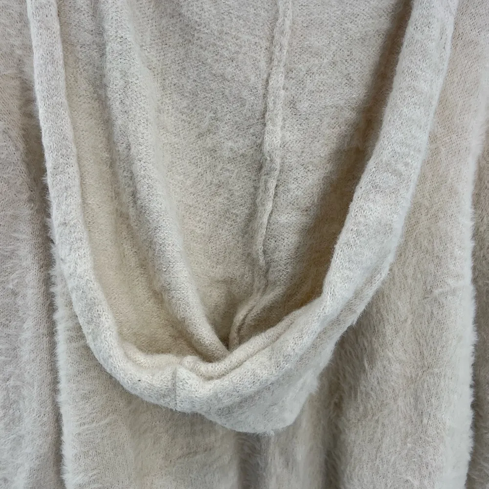 Easel hooded L eyelash sweater cream black stripes soft preppy v-neck neutral - Image 6