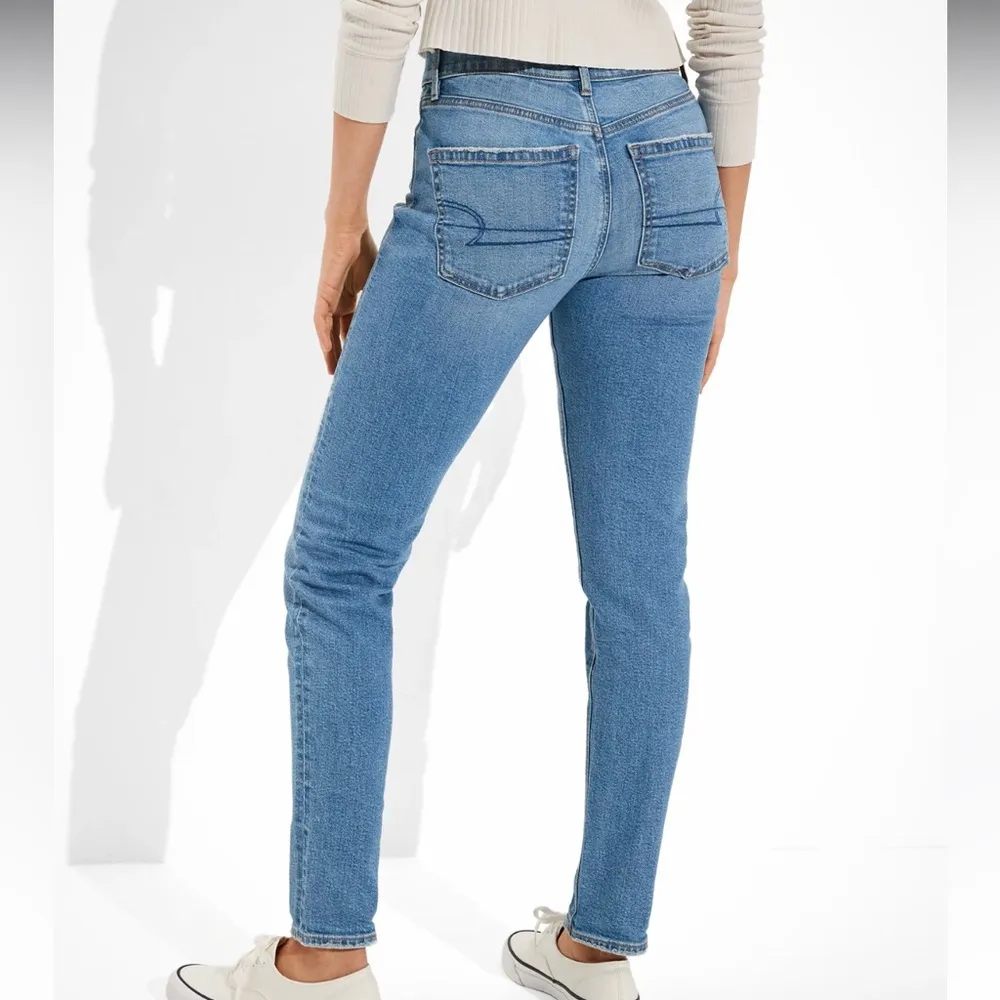 American Eagle Stretch '90s Skinny Jean Size 2 Short - Image 2