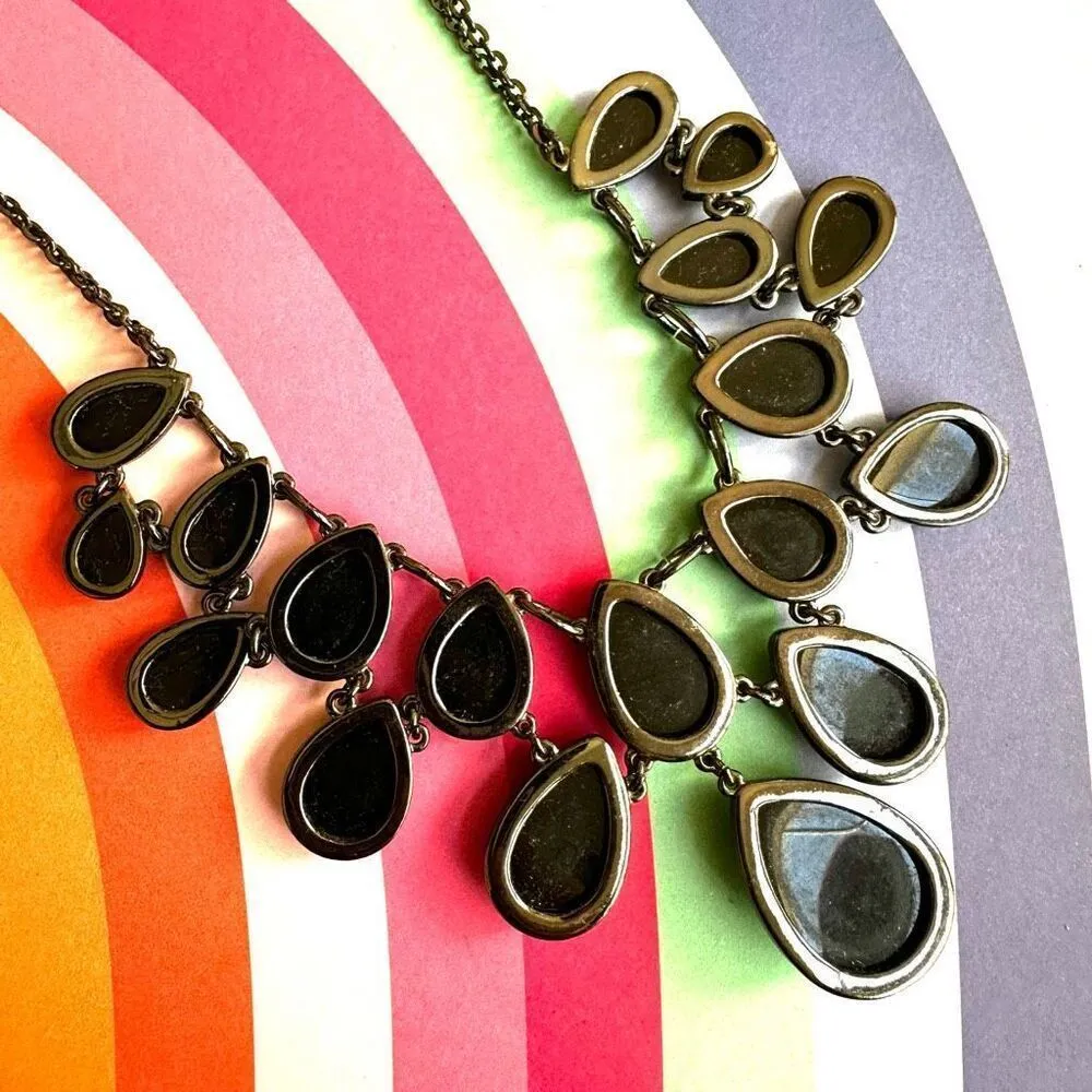 Joan Rivers  black teardrop statement necklace - Image 5