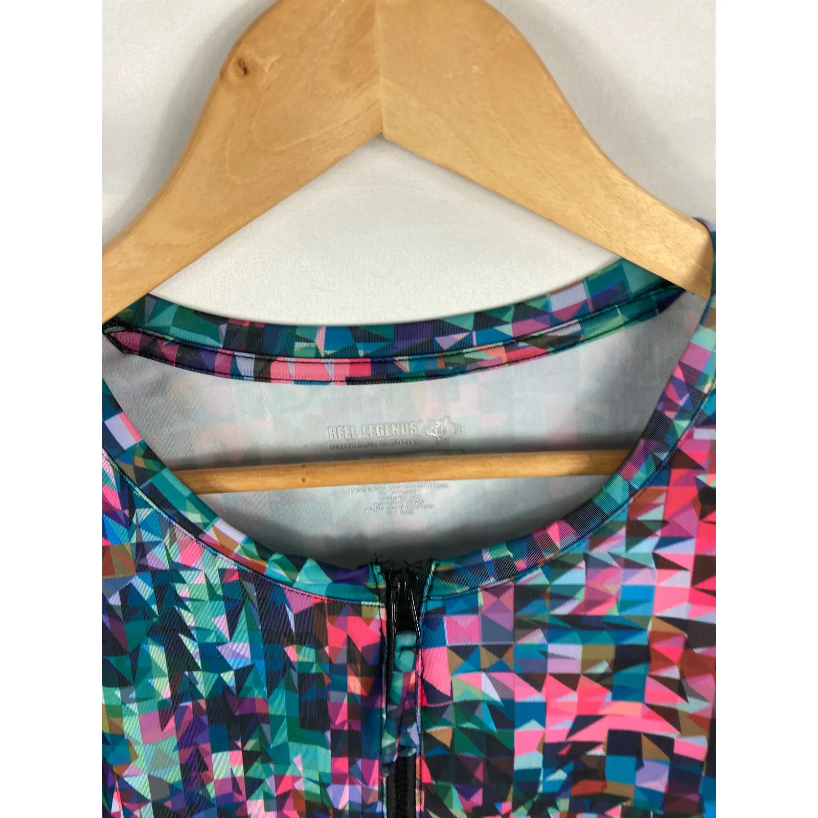 Reel Legends Rash Guard Sun Protection Size Medium - Image 4