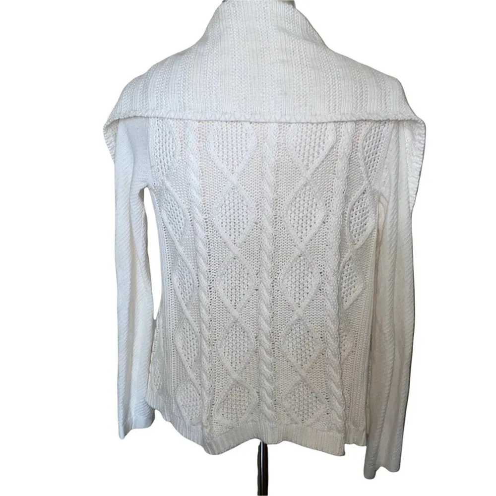 Cabi chunky cable knit open front shawl cardigan cream beige size small - Image 7