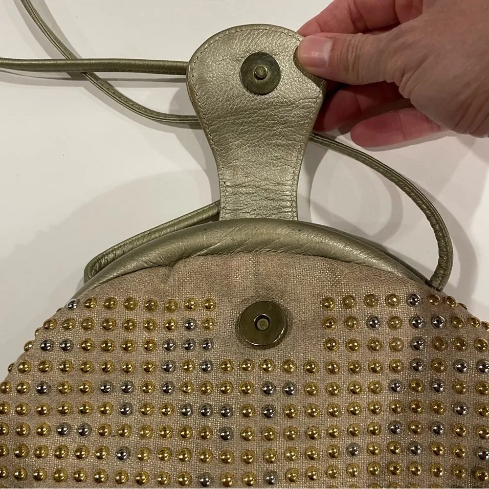 Funky 🤩 70’s studio 54 gold silver beaded baguette crossbody bag leather clam ✨ - Image 8