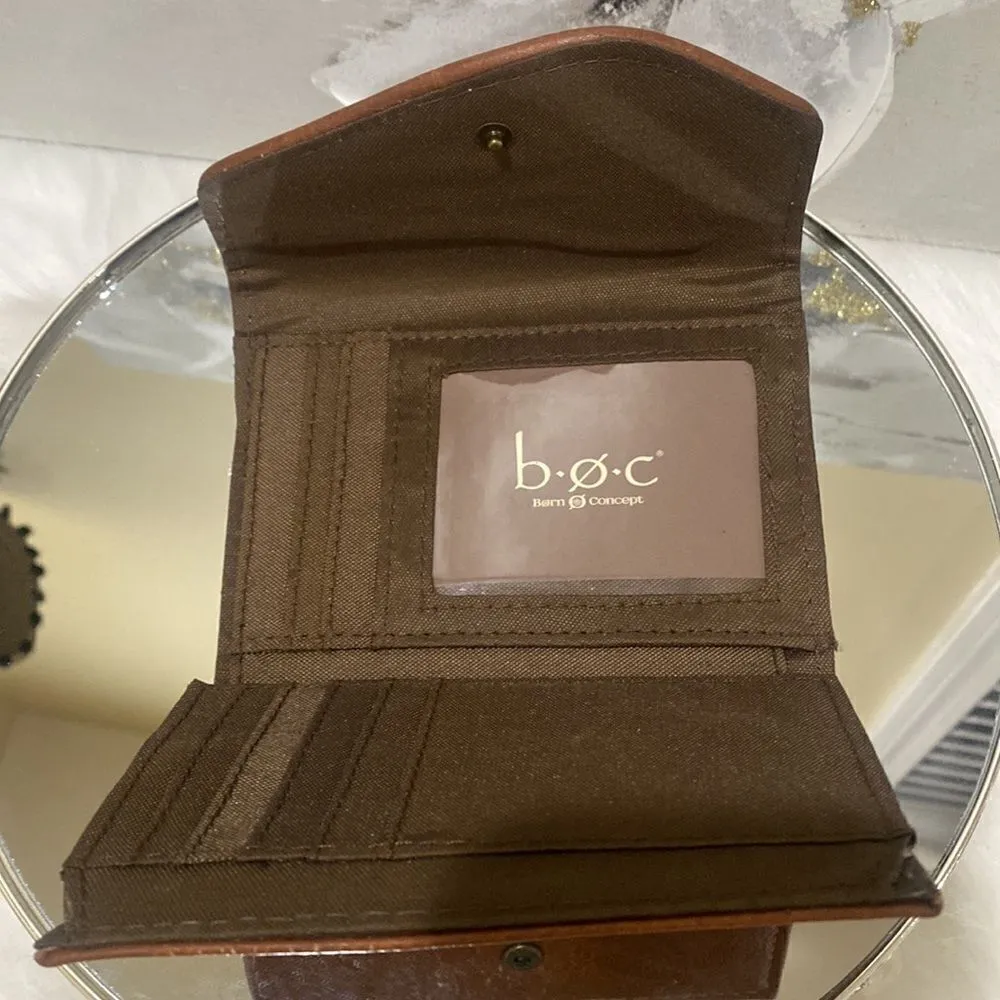 𝅺BORN Concept Vegan Wallet Brown - Image 3