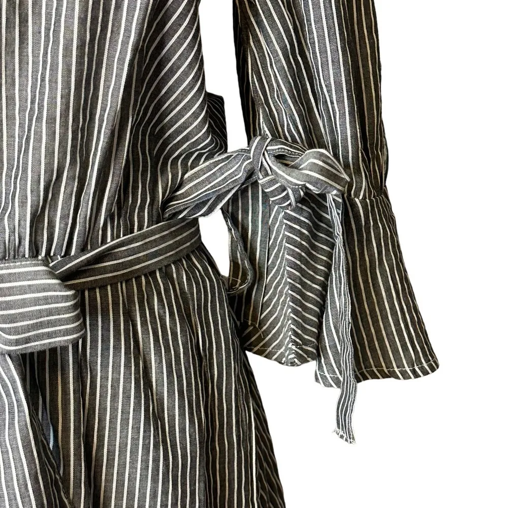 Grifflin Paris Gray White Striped Off Shoulder Dress Size Medium 100% Rayon - Image 6