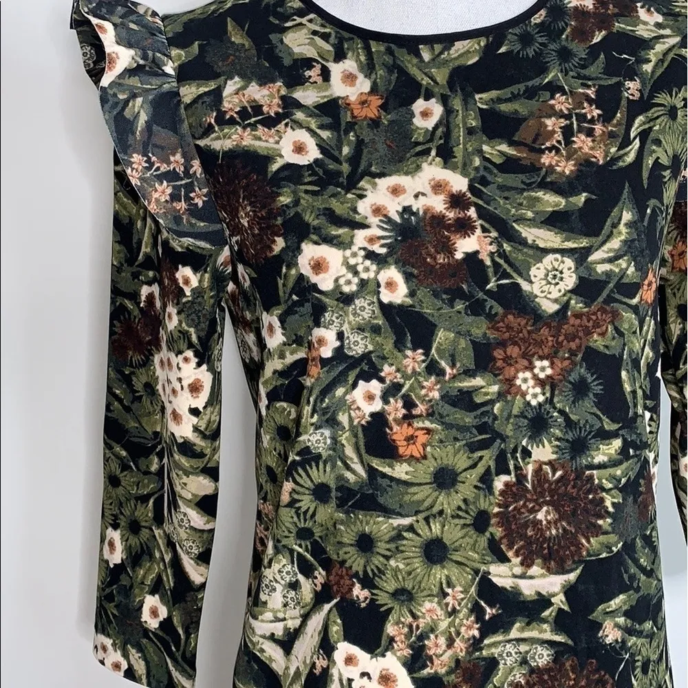 Philosophy  Green Floral Ruffle Sleeve Dress - Image 4