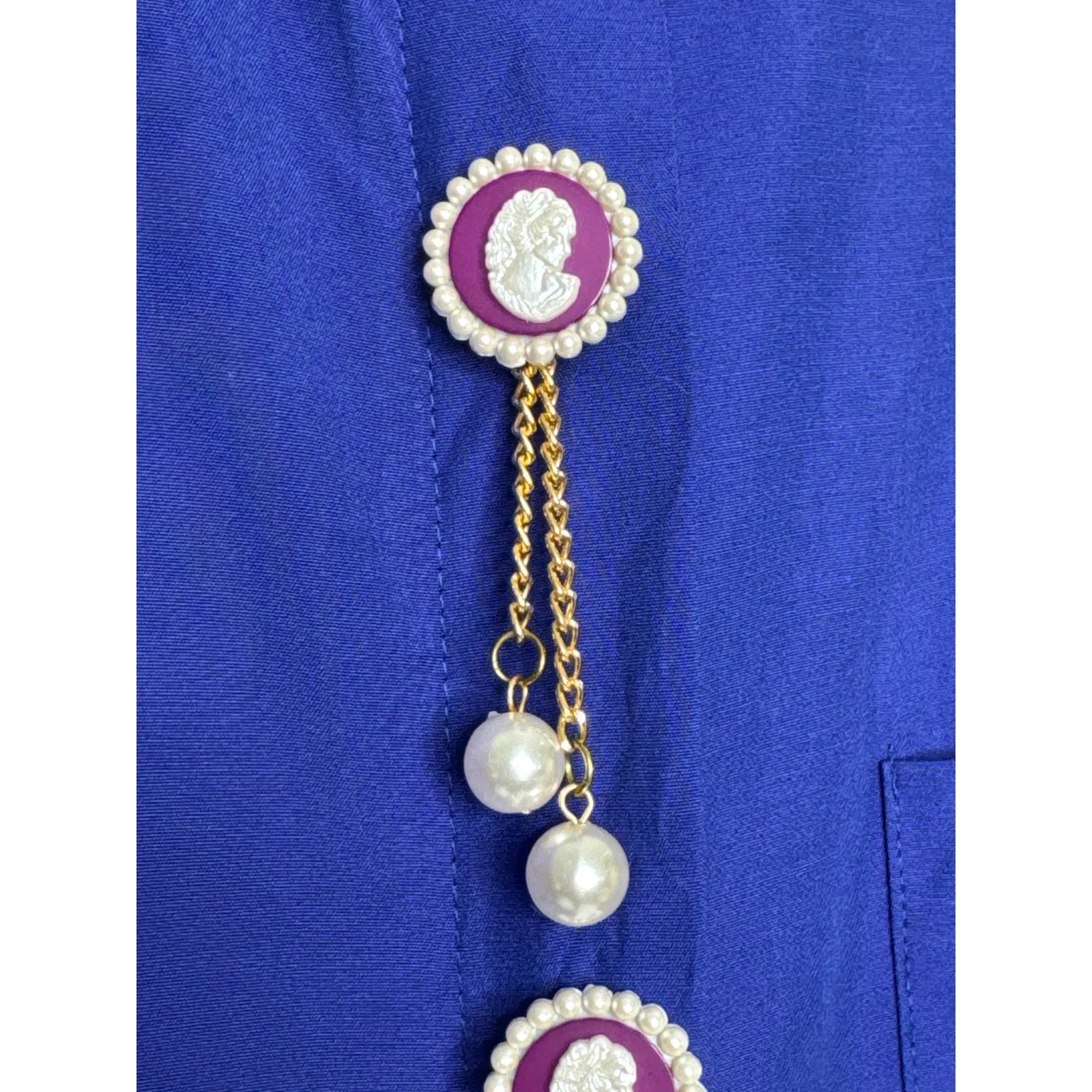 Vintage Gina Royal Blue Cameo Blouse / dress Pearl & Gold Chain Accents Medium - Image 13