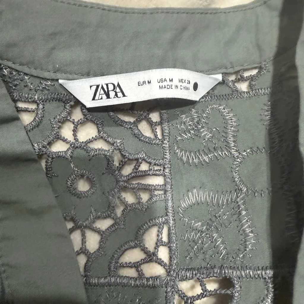 Zara patchwork Patterned tank sage green size medium - Image 2
