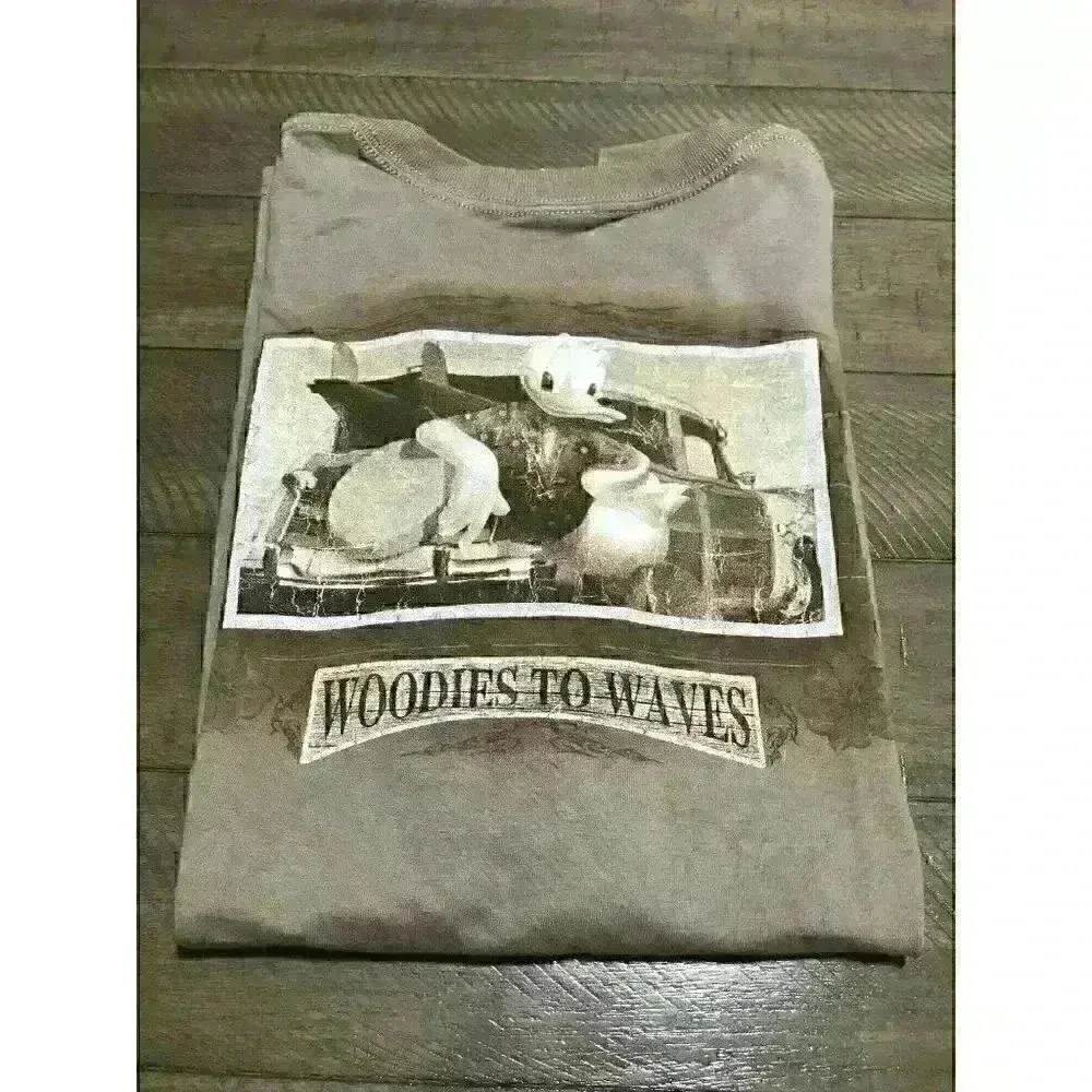 *New* Donald‎ Duck Woodies to Waves Light Brown T - Image 8