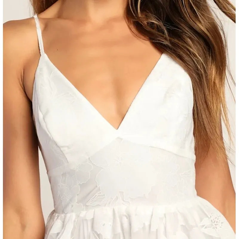 Lulus NWOT Floral Feelings White Floral Burnout Jacquard Babydoll Mini Dress Size M - Image 4