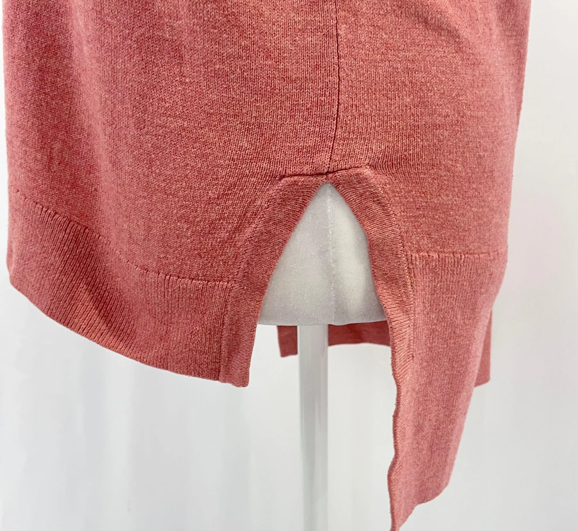 High Low Hem Crewneck Sweater Long Sleeve Pullover Pink Size Medium - Image 7