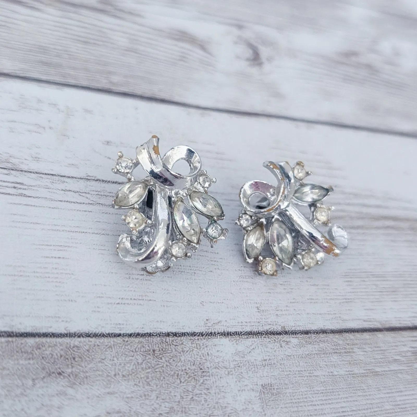 Vintage Clip On Earrings Silver Tone, Clear Gem - Image 2