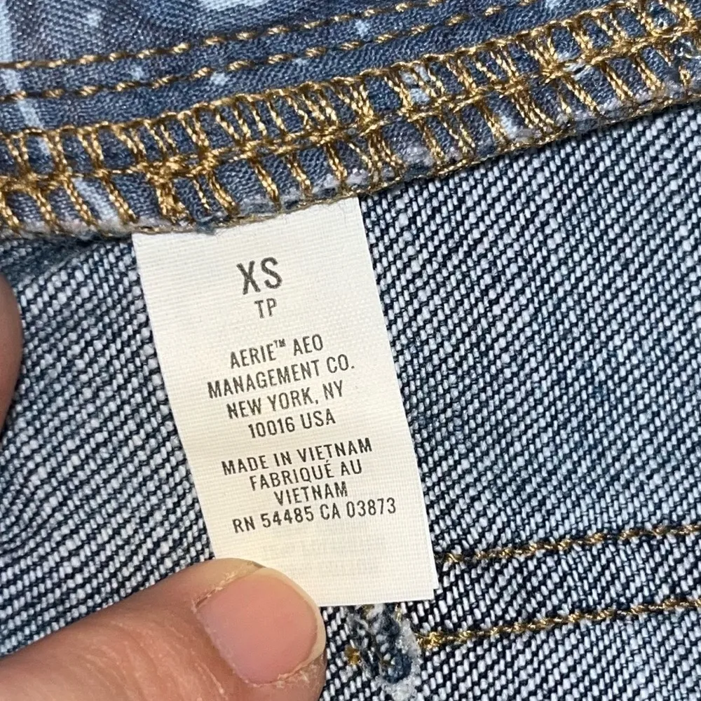 NWOT! Aerie Jean Shorts Elastic Waist 13-14” Waist - Image 4