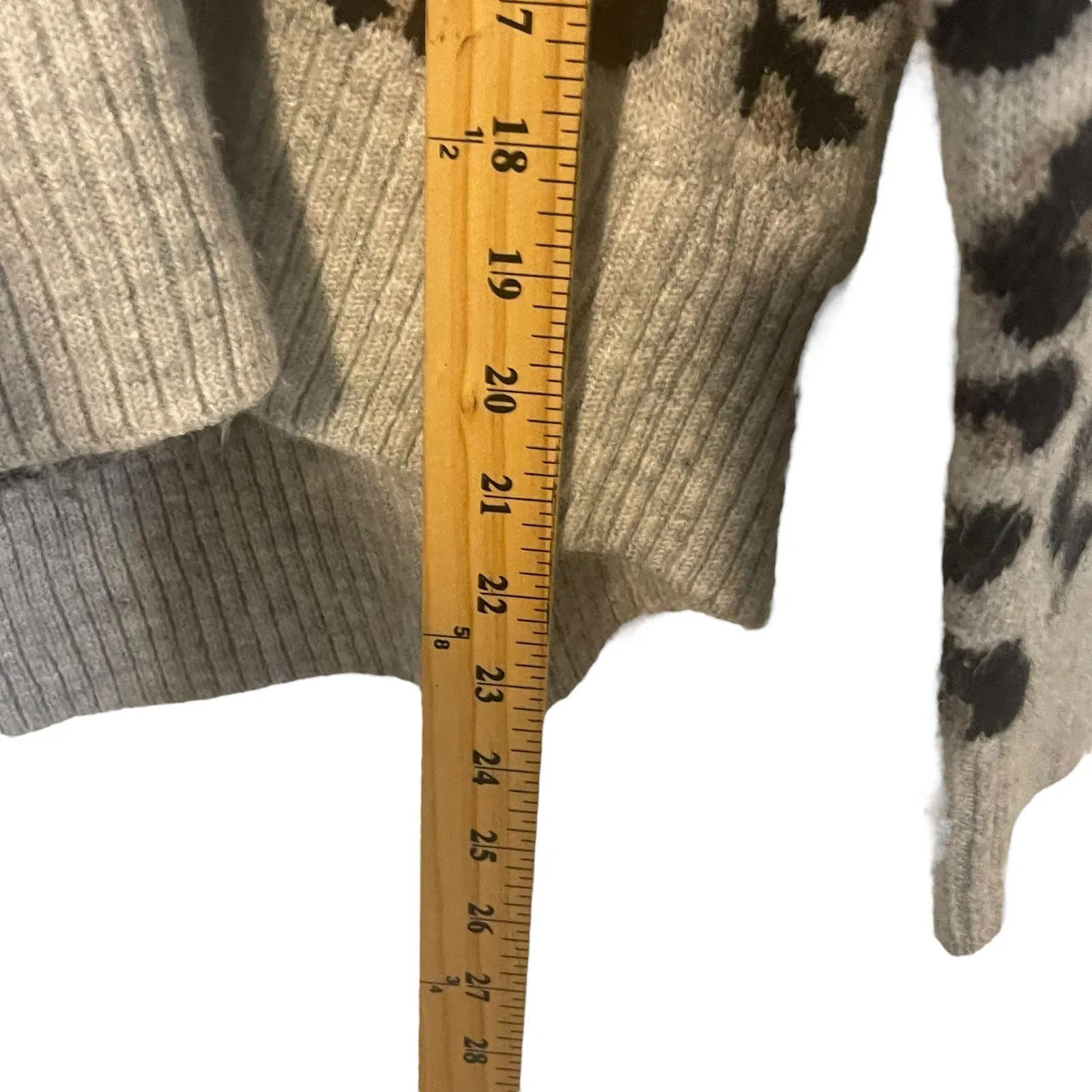 Jessica Simpson Women's Size‎ Medium Snow Leopard Cowl Neck Sweater - Image 8