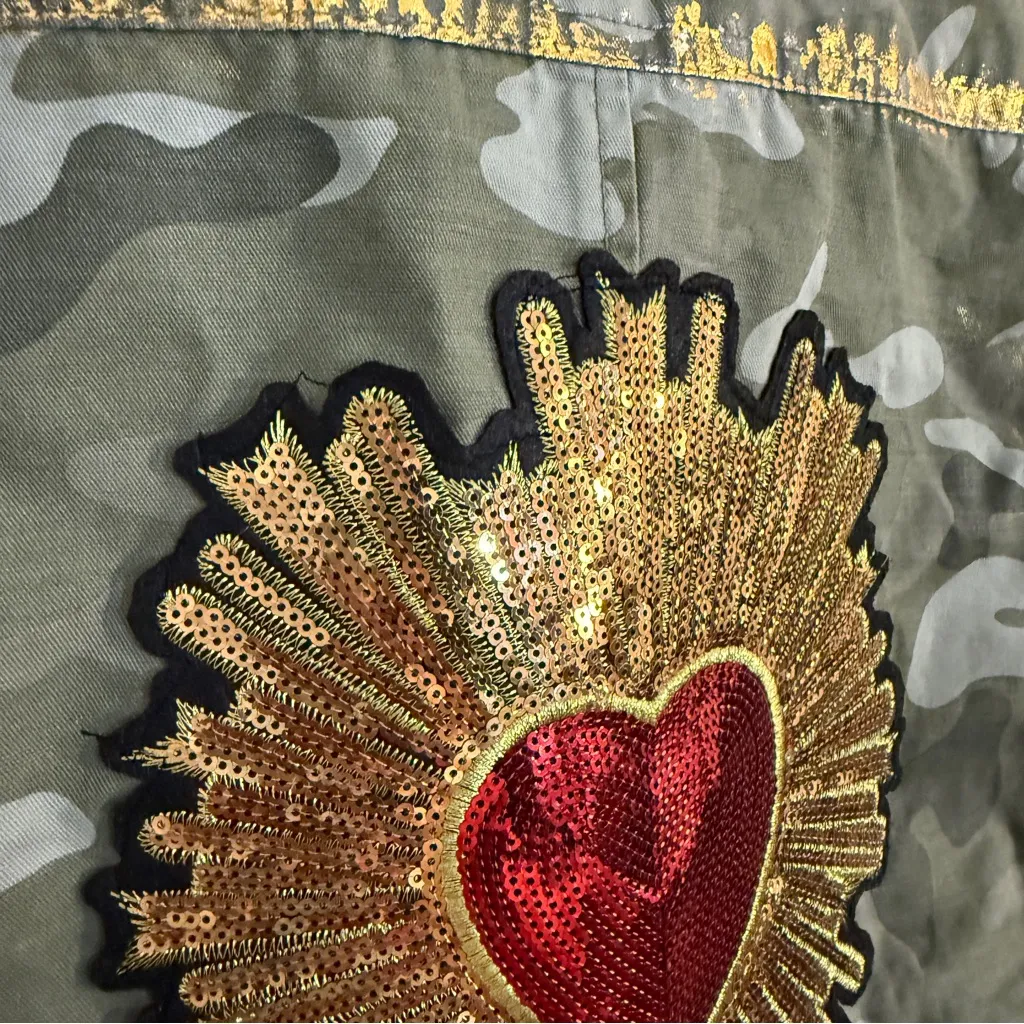 GAP Womens Small Olive Jacket with Graphic Hand Embroidered Embellishment Patch - Image 8