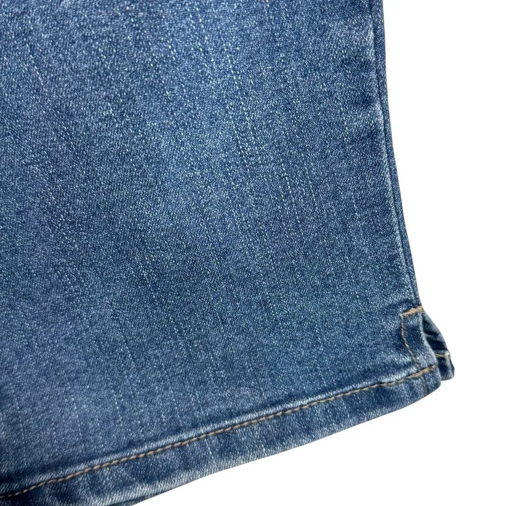 Charter Club SZ 6 Capris Jeans Stretch Mid-Rise Zip-Fly Slits Medium Wash Blue - Image 4