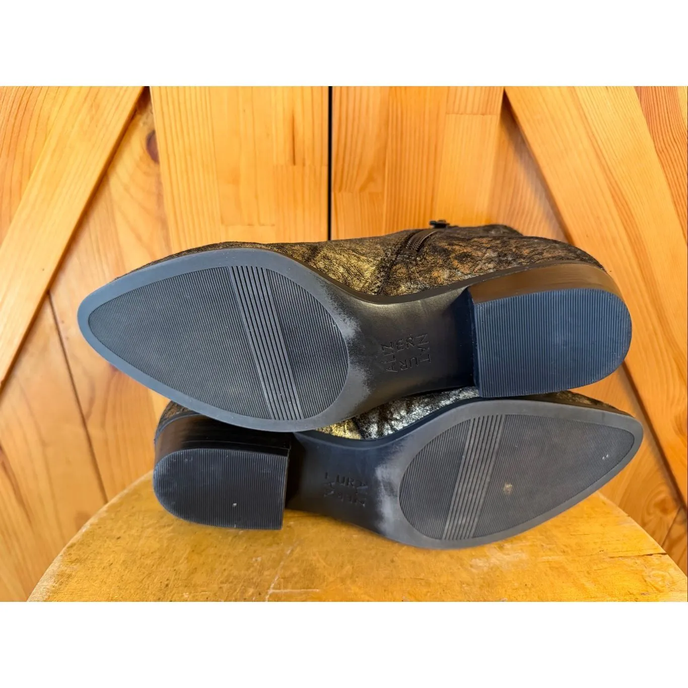 Naturalizer Blair crushed velvet Gold Ankle Boot Bootie Woman Sz 6M - Image 7