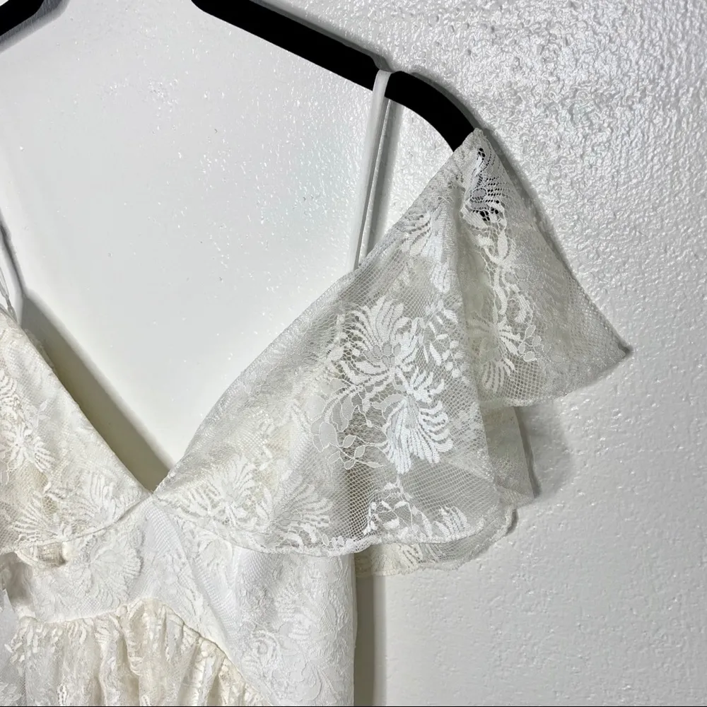 Tularosa Lorraine Ivory Cold Shoulder Lace Dress Size Small - Image 4