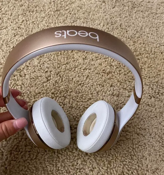 Beats by Dr. Dre Beats Headphones - Image 3