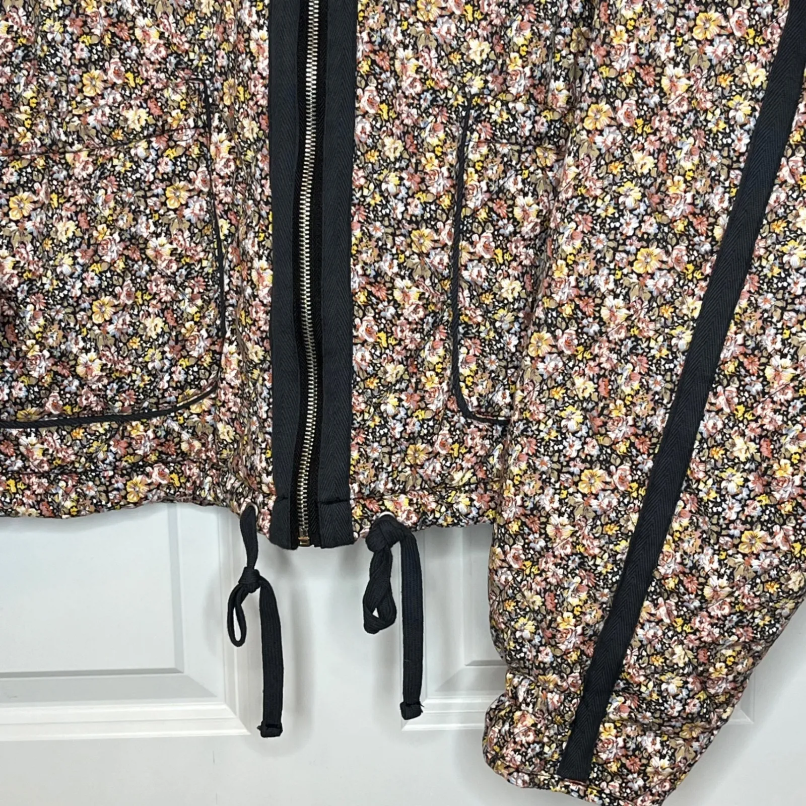 BLANKNYC Large Quilted Floral Bomber Jacket WomenBlack Pink Yellow Blue Black - Image 7