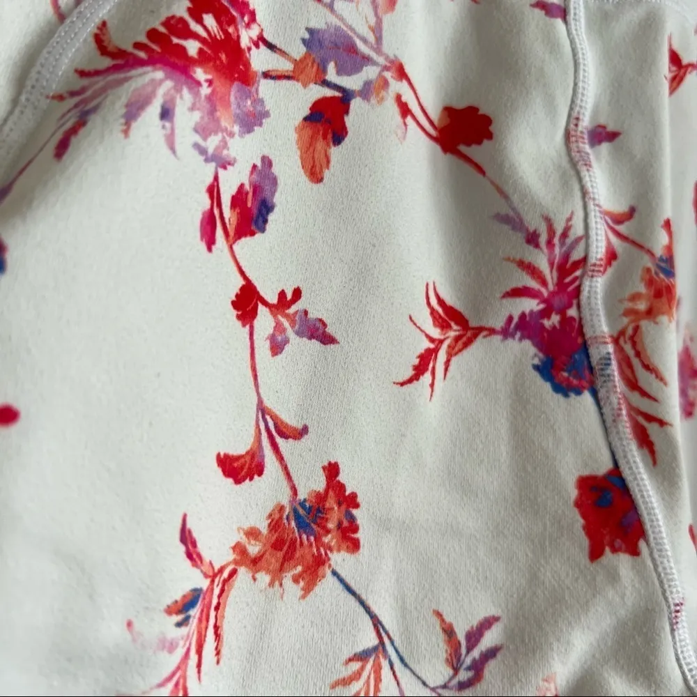 Fabletics Powerhold Floral High Waisted Biker Bike Shorts Neutral Cell Pocket S - Image 2